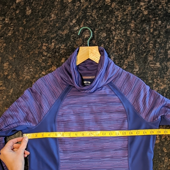 Cascade Sports purple space dye Med pullover - Picture 3 of 6